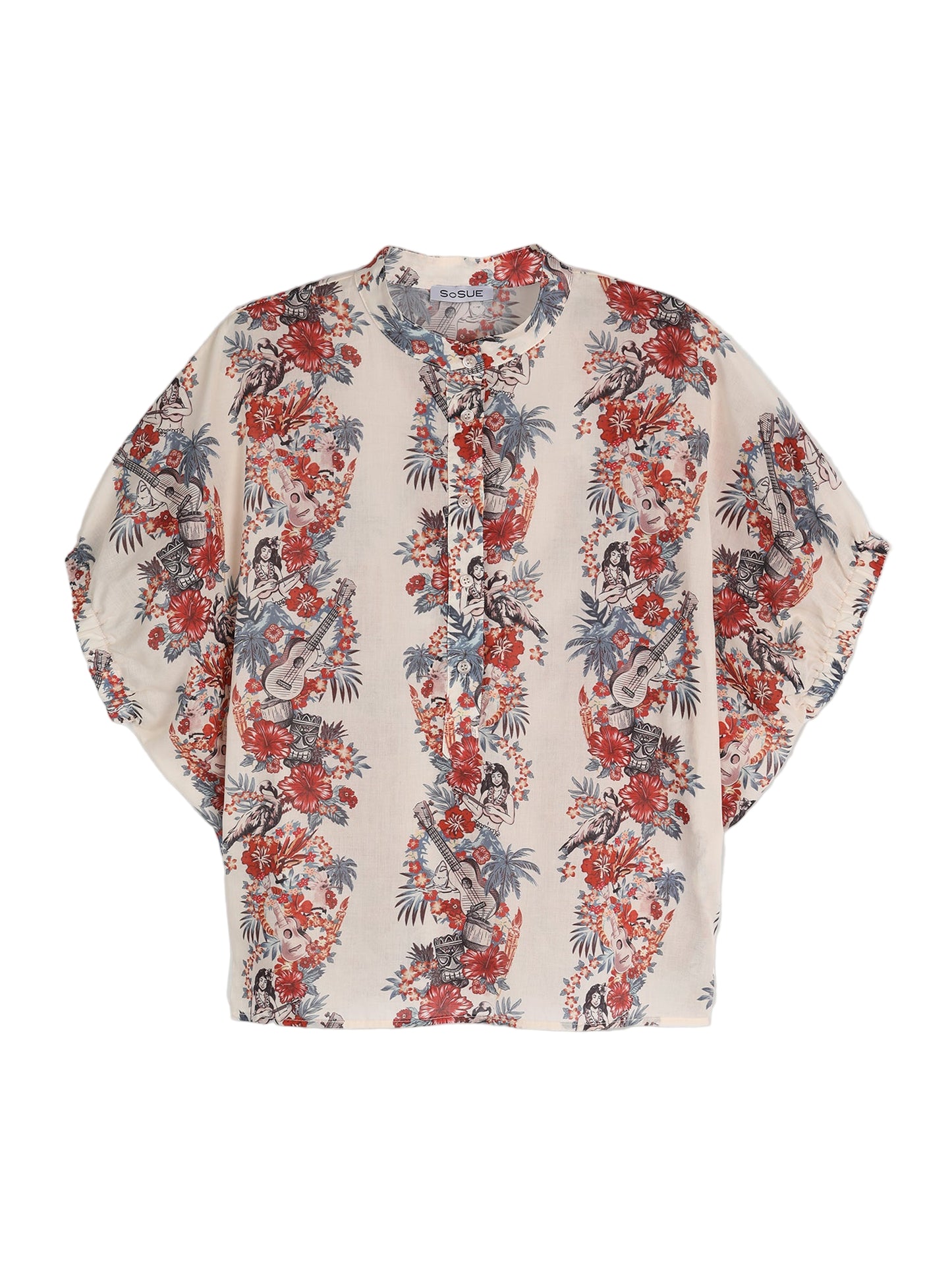 Ein locker sitzender, weißer Bluse Cowboy Button Hawaii mit kurzen Ärmeln, rotem, blauem und grauem Blumen- und Laubmuster, Button-Down-Front und Rundkragen.