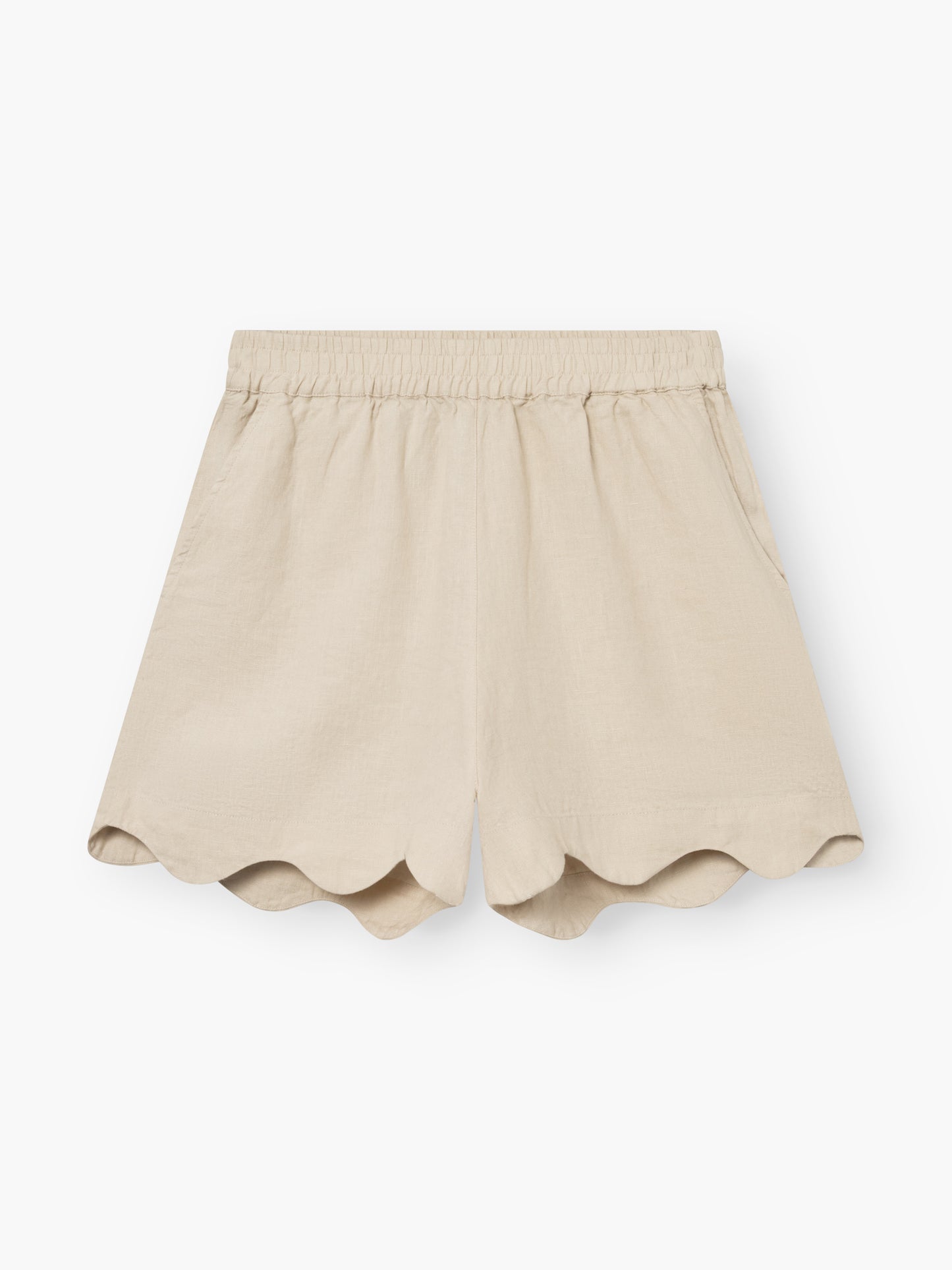 Shorts Wave Beige, mit elastischem Bund und überschnittenem Saum, auf weißem Hintergrund.