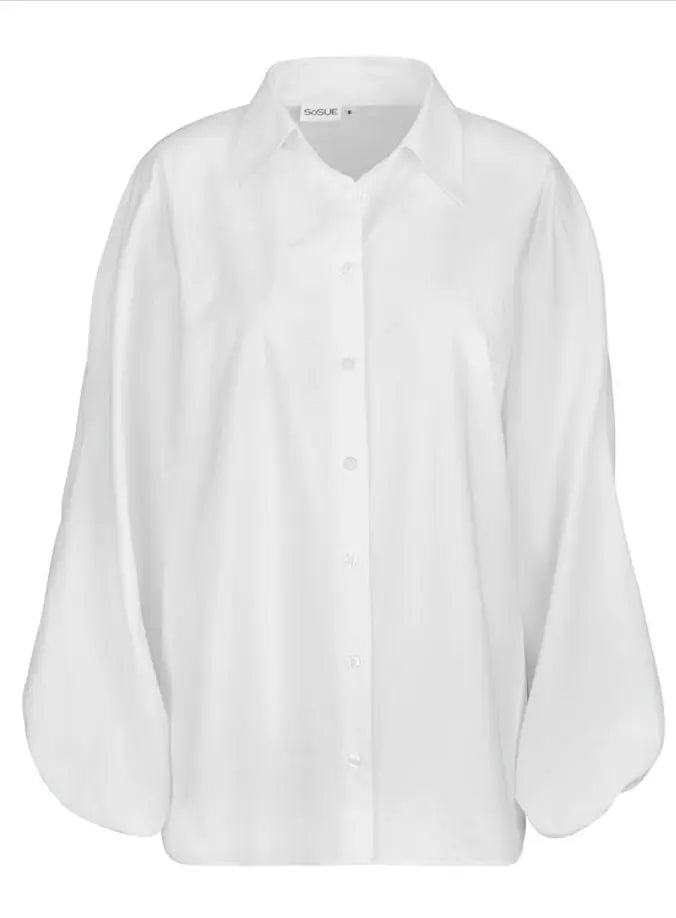 Antonia: Interview mit einer Bluse