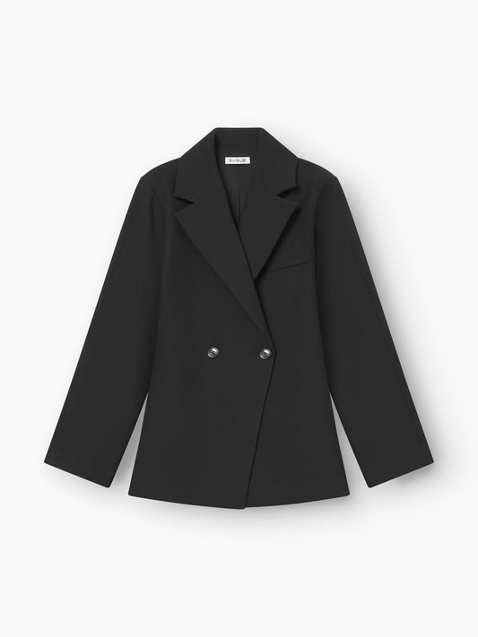 Eine schwarze Jacke mit weißem Hintergrund, perfekt gestylt mit dem Blazer Taylor black oder mühelos kombiniert mit einem schwarzen Hosenanzug.