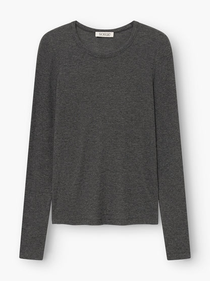 Ein dunkelgraues „Cashmere Long Sleeve Rib“-Shirt mit schlichtem Design, langen Ärmeln und rundem Ausschnitt liegt flach auf einem weißen Hintergrund.