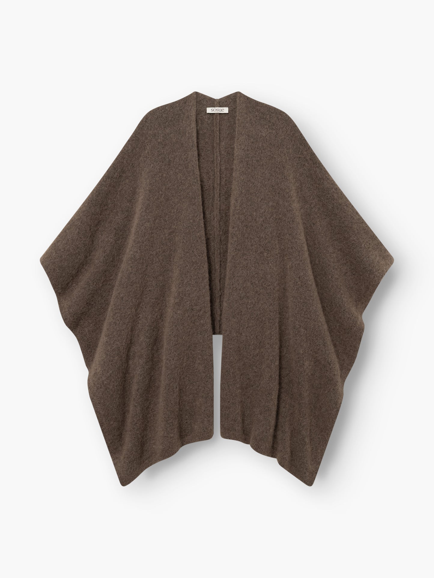 Das „Bear Cape Braun“ ist ein braunes, vorne offenes Wollcape mit weiten, drapierten Ärmeln und einer lockeren Passform, das vor einem weißen Hintergrund abgebildet ist.
